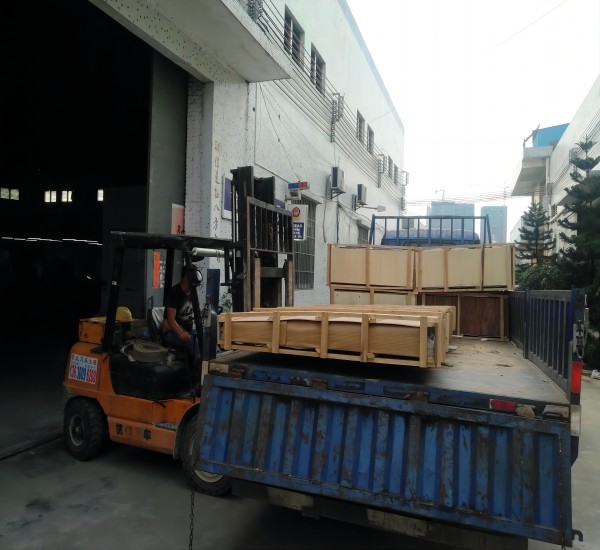 用心服务·真诚待人